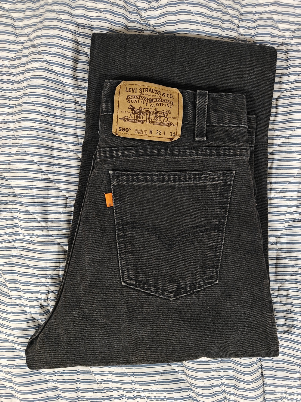 1995 Vintage Orange Tab Levis 550 Mens 32x34 Black Relaxed Fit Jeans USA Made
